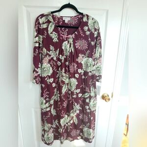 NEW. MISS ELAINE. Purple Floral Nightgown. Size Medium. Cozy